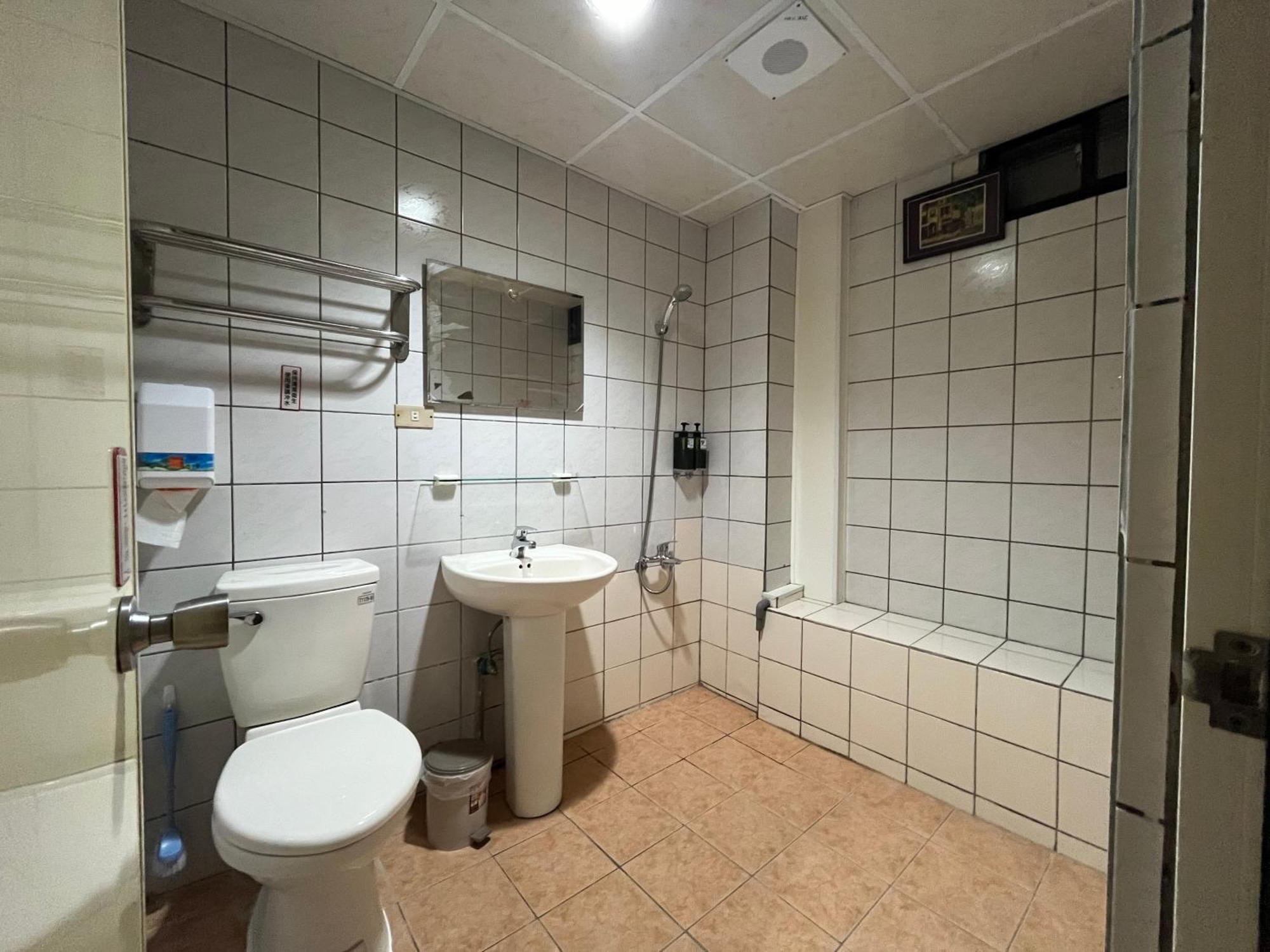 藍晴庭 Apartment Луодонг Екстериор снимка
